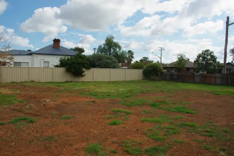 77 Whiteley Street, Wellington NSW 2820