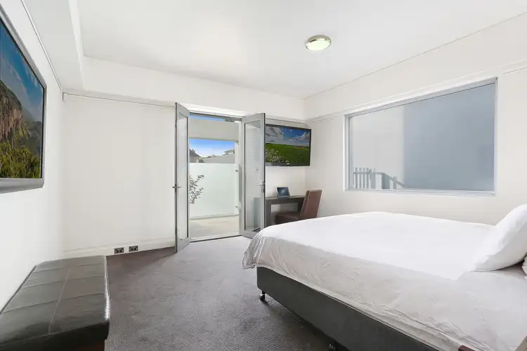 Sixth view of Homely apartment listing, 2/26 Darling Point Road, Darling Point NSW 2027