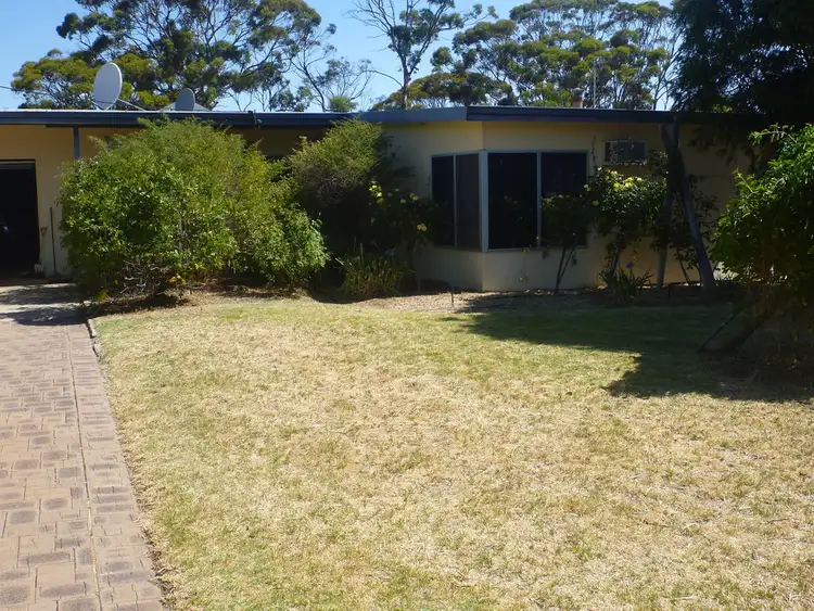 Second view of Homely house listing, 6 Elliott, Lake Grace WA 6353