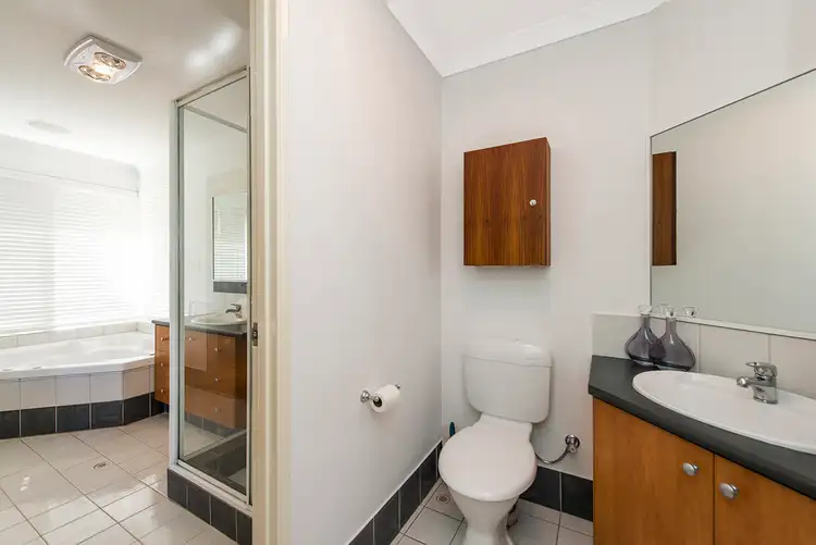Sixth view of Homely house listing, 2 McInnes Way, Canning Vale WA 6155