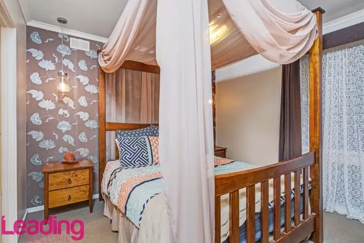 Fifth view of Homely house listing, 7 Tasman Court, Sunbury VIC 3429