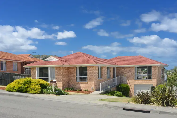 11 Llenroc Street, Geilston Bay TAS 7015