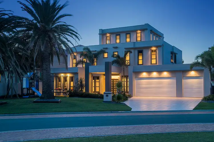 6 Parklane Terrace, Sovereign Islands QLD 4216