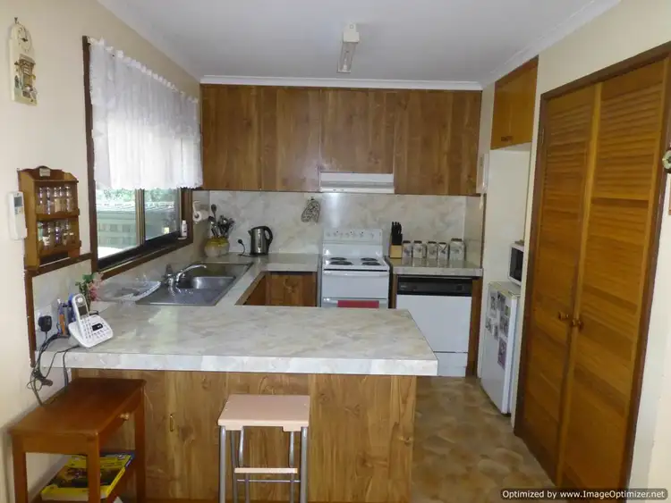Fifth view of Homely house listing, 2/2 Freeman Street, Bairnsdale VIC 3875