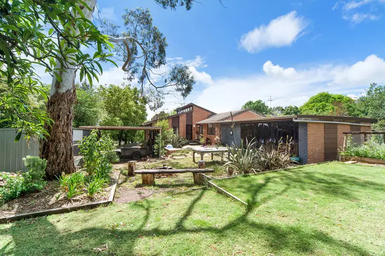 2 Cedar Court, Gisborne VIC 3437