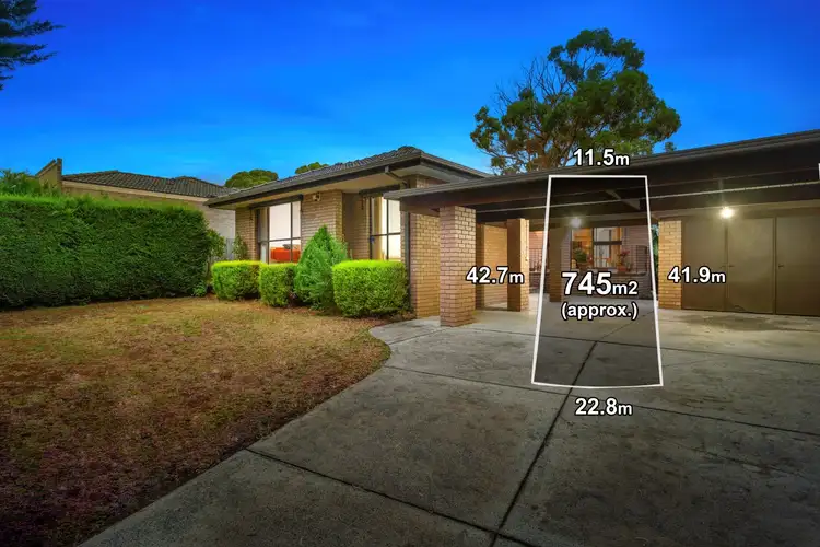 40 Threadbow Crescent, Wheelers Hill VIC 3150