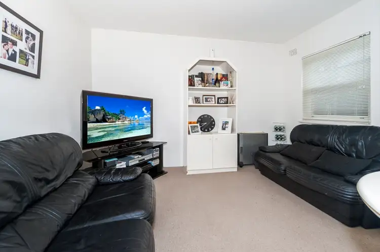 Second view of Homely unit listing, 2/122 Garden Street, Maroubra NSW 2035