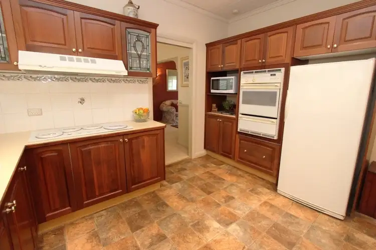 Fifth view of Homely house listing, 16 Wigmore Drive, Bathurst NSW 2795