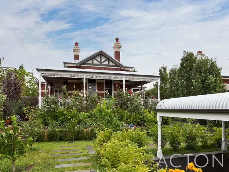 23 Freshwater Parade, Claremont WA 6010
