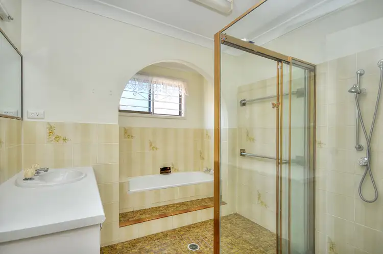 Sixth view of Homely house listing, 20 Bordeaux Parade, Mermaid Waters QLD 4218