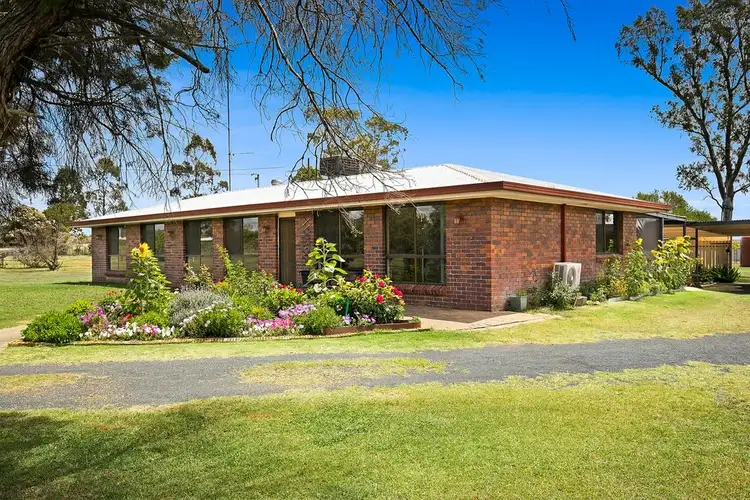 48 Railway Street, Cambooya QLD 4358