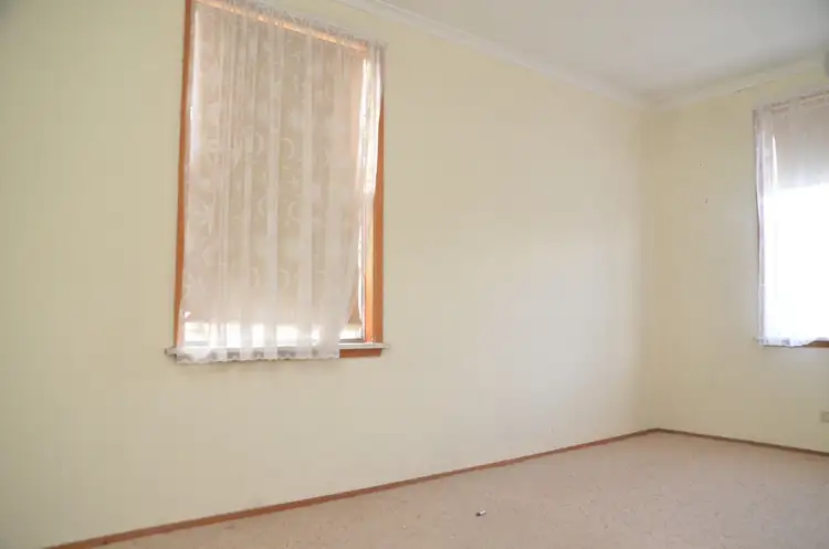 Seventh view of Homely house listing, 14 CAMERON CRESCENT, Bairnsdale VIC 3875