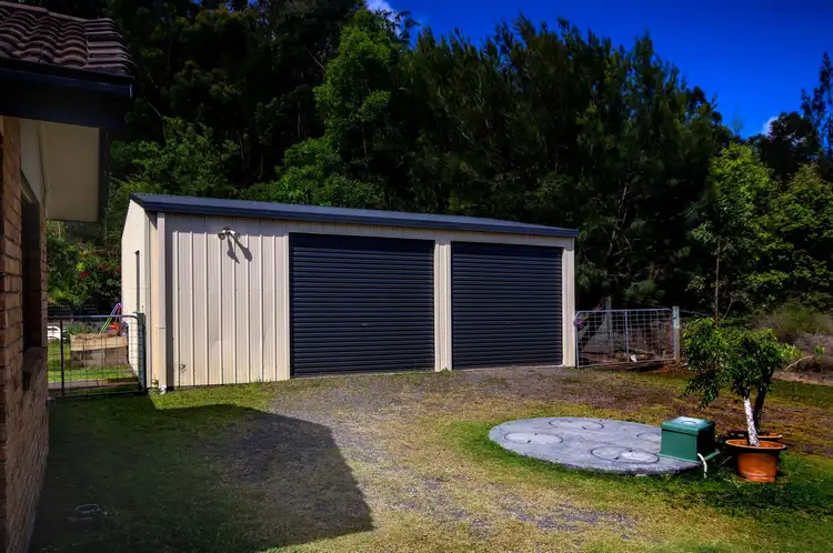 Fifth view of Homely house listing, 2 Bloomfield Place, Beerwah QLD 4519