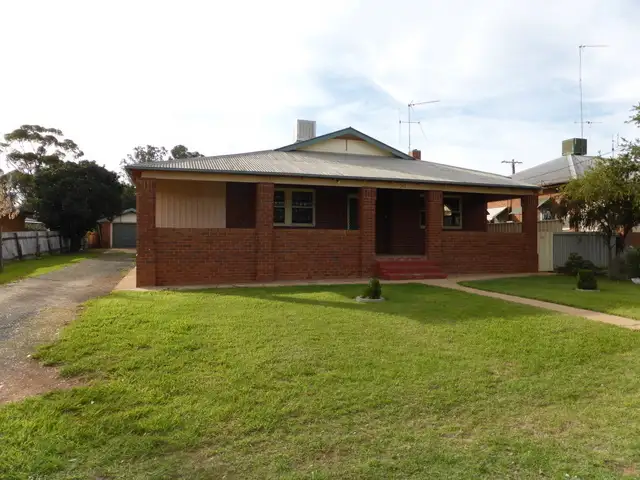 50 Bushman Street, Parkes NSW 2870