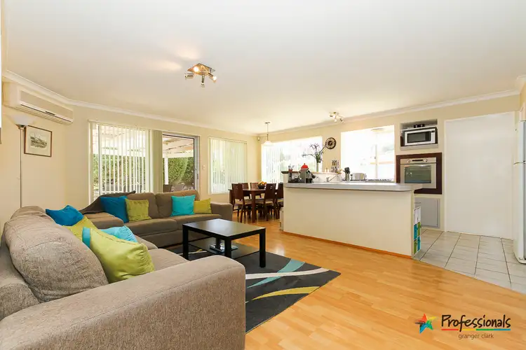 38 Ellenbrae Place, Marangaroo WA 6064