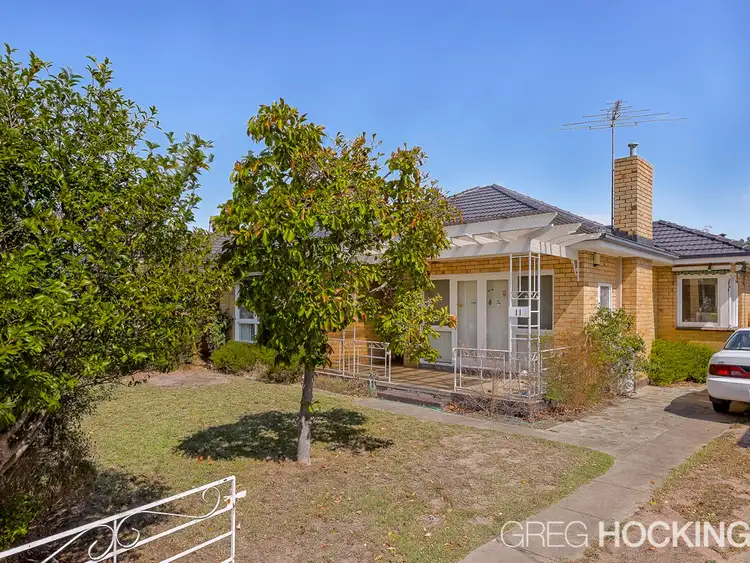 11 Rosewarne Avenue, Cheltenham VIC 3192