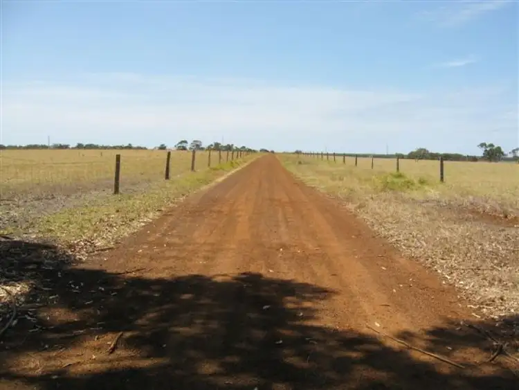 Second view of Homely rural property listing, 546 Pfeiffer Road, Manypeaks WA 6328