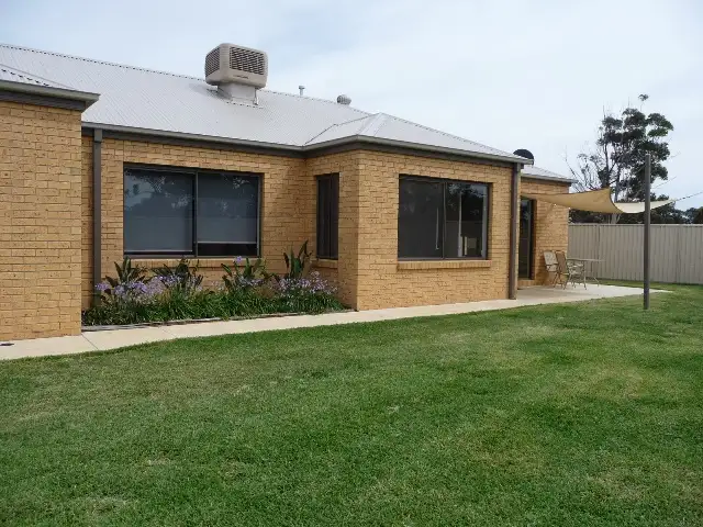 Second view of Homely house listing, 4 Dover Crt, Echuca VIC 3564