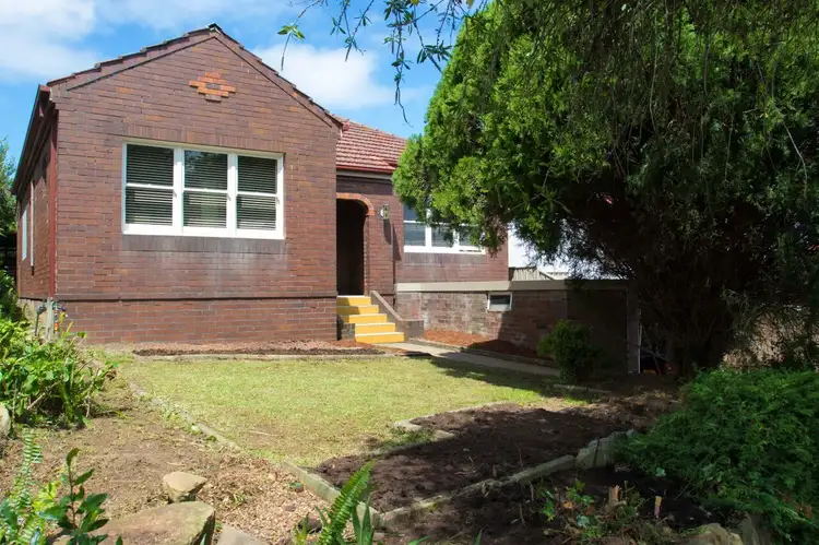 16 Bobadah Street, Kingsgrove NSW 2208