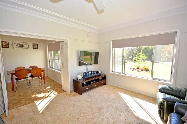 Fourth view of Homely house listing, 5 Jacaranda Avenue, Leeton NSW 2705