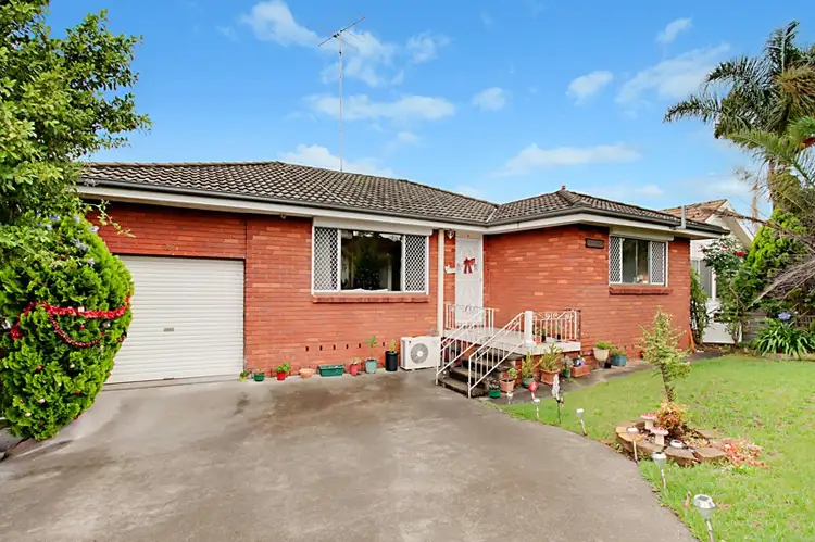 5 Colonial Street, Campbelltown NSW 2560