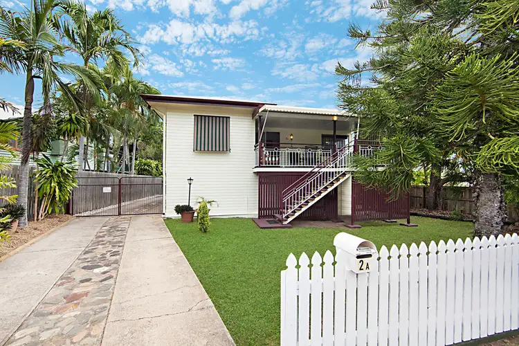 2A William Street, West End QLD 4810