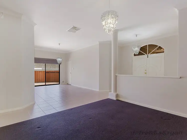 Sixth view of Homely house listing, 18 Strelitz View, Beeliar WA 6164