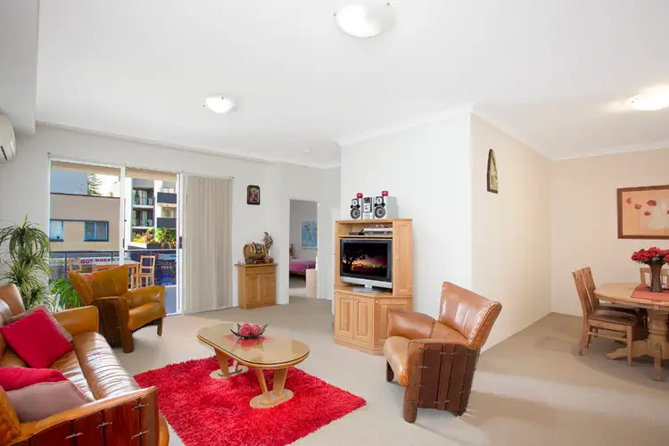 Third view of Homely unit listing, 13/11-13 Oaks Avenue, Dee Why NSW 2099