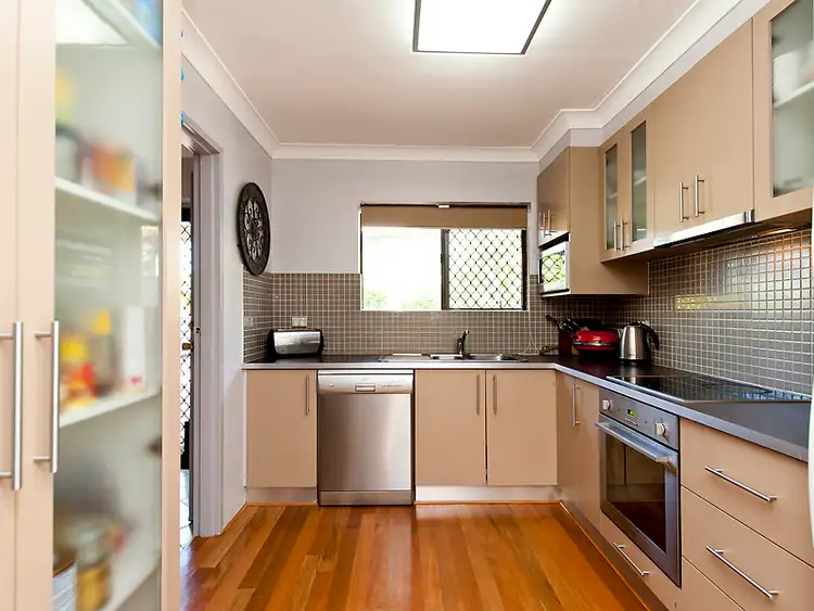 Sixth view of Homely villa listing, 4/62 Lockhart St, Como WA 6152