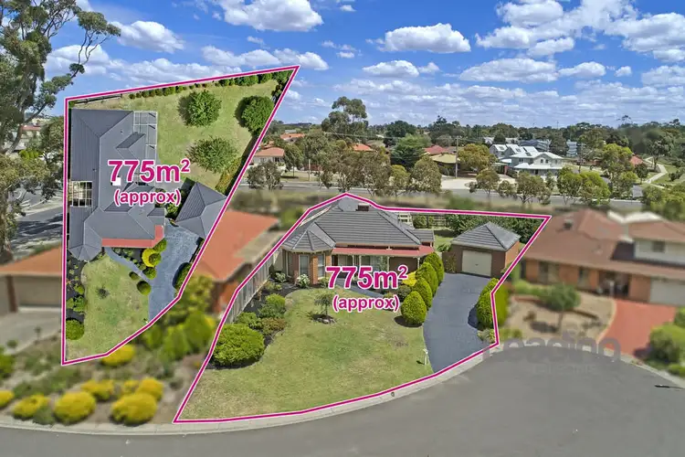 Second view of Homely house listing, 3 Knox Court, Sunbury VIC 3429
