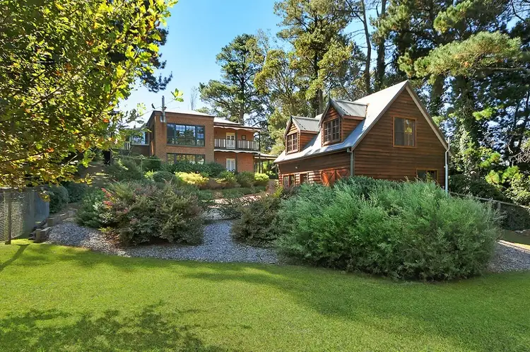 9 Souter Avenue, Wentworth Falls NSW 2782