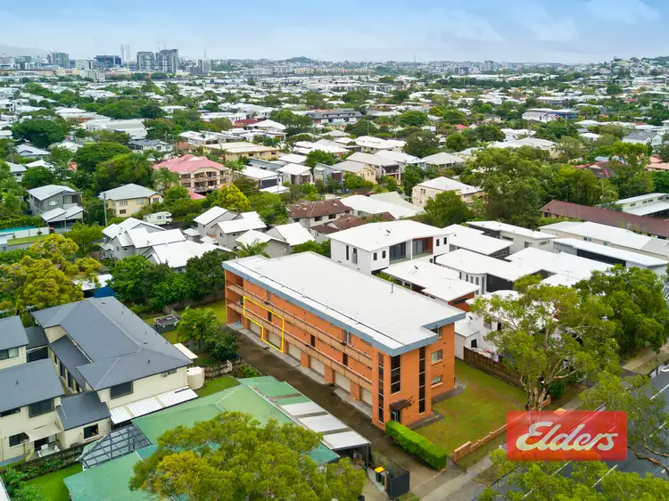 Fourth view of Homely unit listing, 3 230 RIDING ROAD, Balmoral QLD 4171