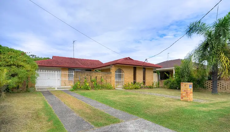 6 Caprice Court, Mermaid Waters QLD 4218