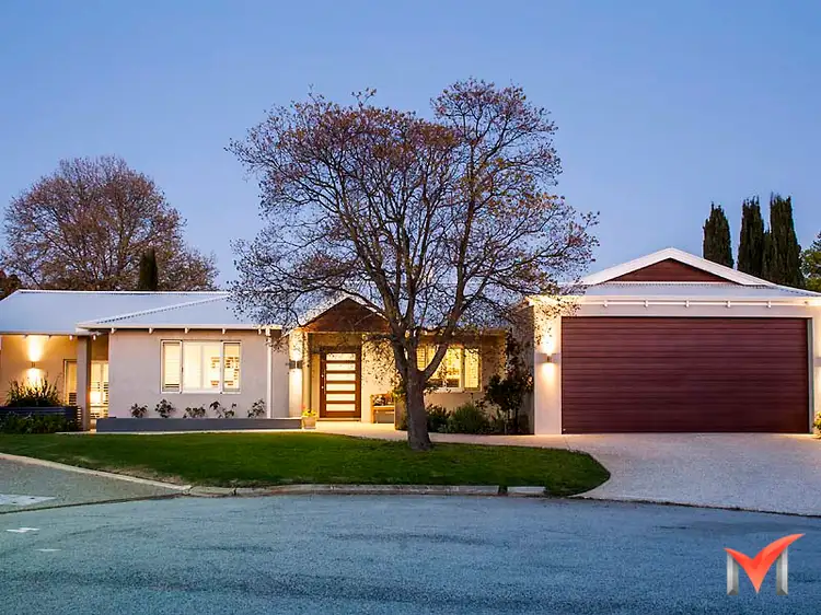 16 Creekview Close, Rossmoyne WA 6148