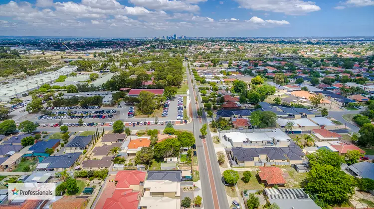 Fourth view of Homely house listing, 1 Elstead Way, Balga WA 6061