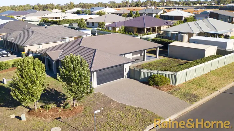 22 Holmwood Drive, Dubbo NSW 2830