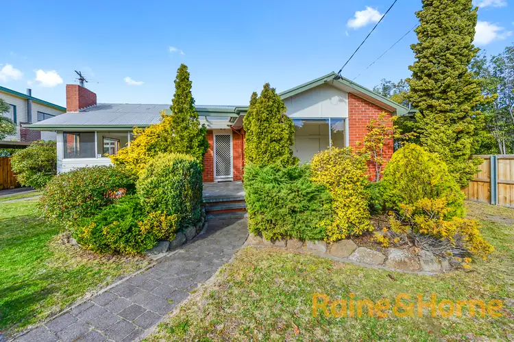 11 Silwood Avenue, Howrah TAS 7018