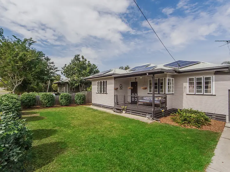 11 CEMETERY ROAD, Raceview QLD 4305