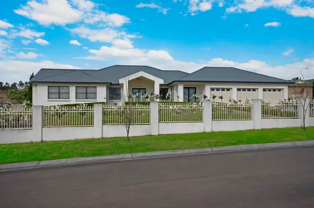 1 Quigg Place, Orchard Hills NSW 2748