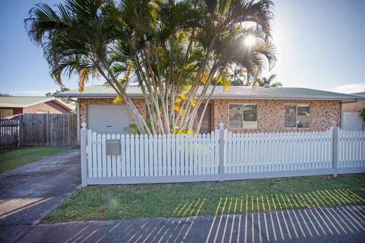 Second view of Homely house listing, 33 Mansfield Drive, Beaconsfield QLD 4740