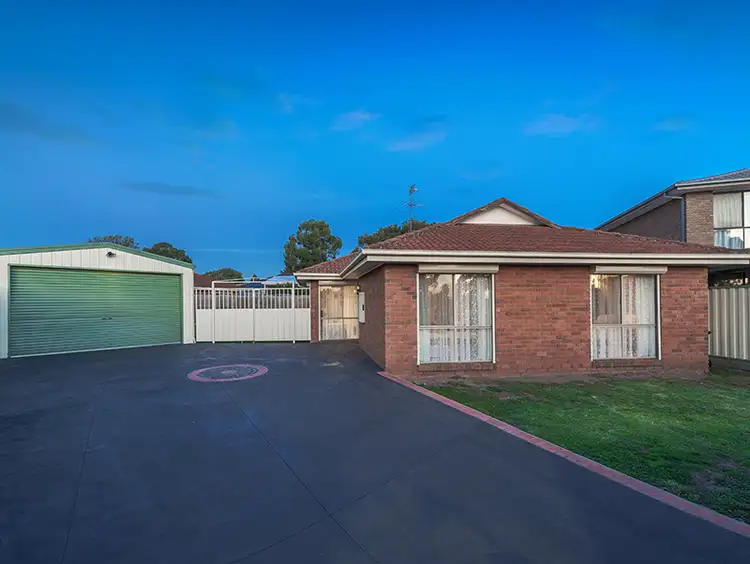 8 Bluegum Court, Mill Park VIC 3082