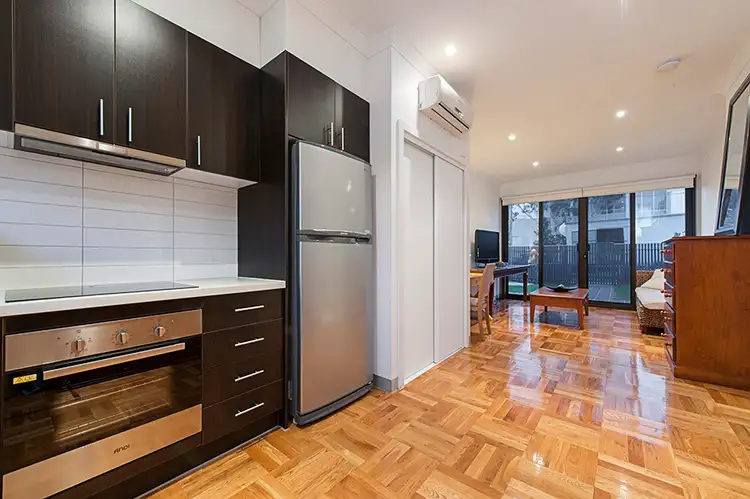 1/28 Burton Avenue, Clayton VIC 3168