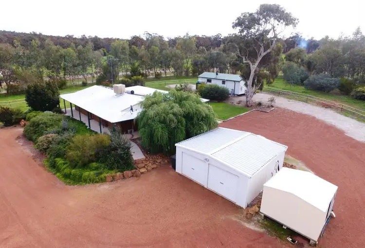 42 Tamarillo Court, Bakers Hill WA 6562