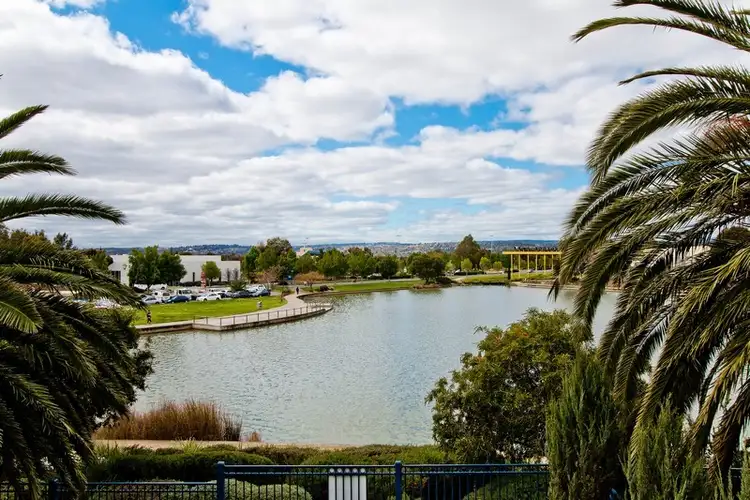 8 McKinlay Court, Mawson Lakes SA 5095