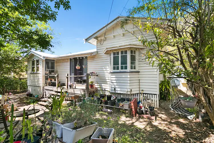 16 Tangorin Street, Wynnum QLD 4178