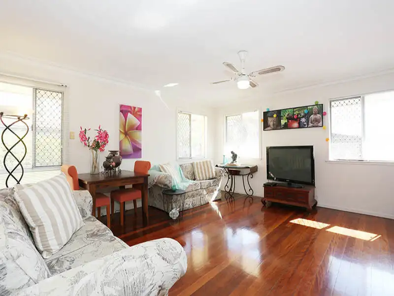 Main view of Homely semi-detached listing, 1/60 Palm Beach Avenue, Palm Beach QLD 4221