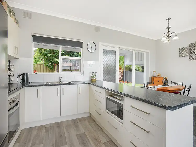Fourth view of Homely house listing, 11 Saphire Road, Morphett Vale SA 5162