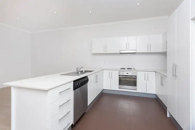 1/11 Stuart Street