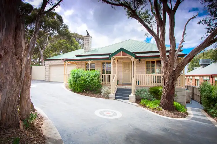 10 Baker Rise, Sunbury VIC 3429
