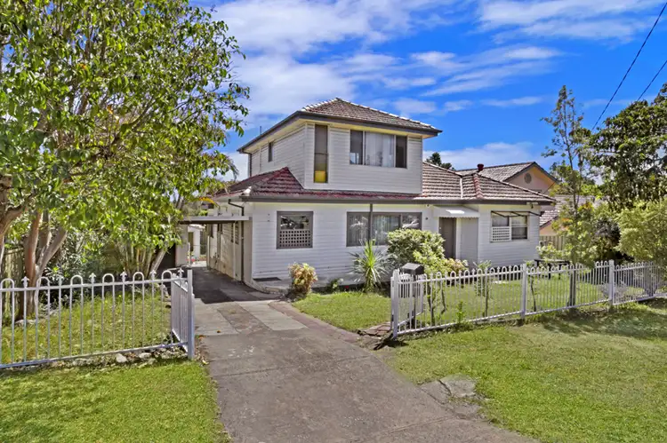 29 Johnston Street, Peakhurst NSW 2210